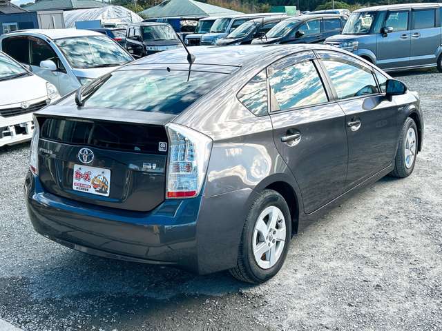 トヨタ プリウス １．８ Ｓ ＬＥＤエディション H23年 (九州・沖縄) 99