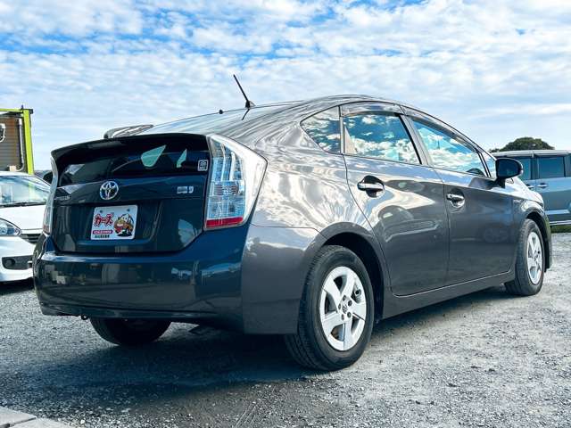 トヨタ プリウス １．８ Ｓ ＬＥＤエディション H23年 (九州・沖縄) 99