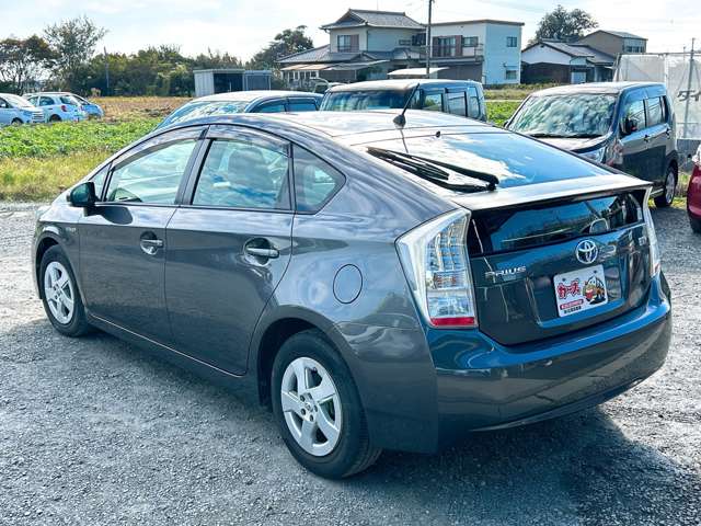 トヨタ プリウス １．８ Ｓ ＬＥＤエディション H23年 (九州・沖縄) 99