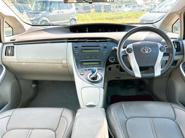 トヨタ プリウス １．８ Ｓ ＬＥＤエディション H23年 (九州・沖縄) 99