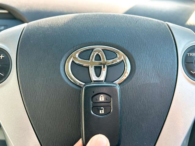 トヨタ プリウス １．８ Ｓ ＬＥＤエディション H23年 (九州・沖縄) 99