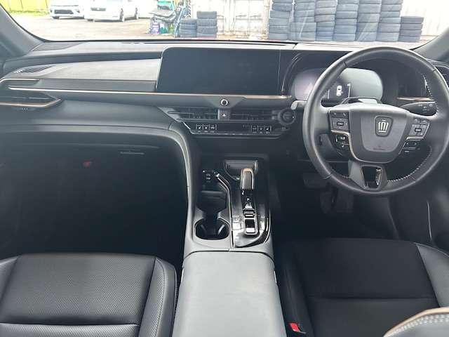 トヨタ クラウン　スポーツ　ハイブリッド ２．５ Ｚ Ｅ－ＦＯＵＲ ４ＷＤ R5年 (東海) 99