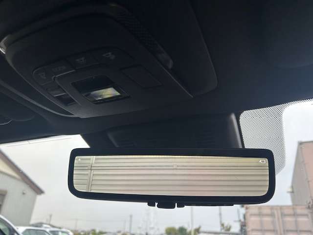 トヨタ クラウン　スポーツ　ハイブリッド ２．５ Ｚ Ｅ－ＦＯＵＲ ４ＷＤ R5年 (東海) 99