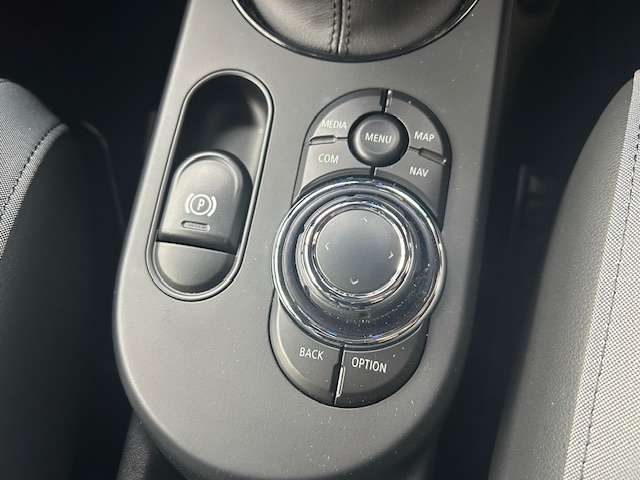 ミニ ミニコンバーチブル ジョン・クーパー・ワークス R3年 (東海) 99