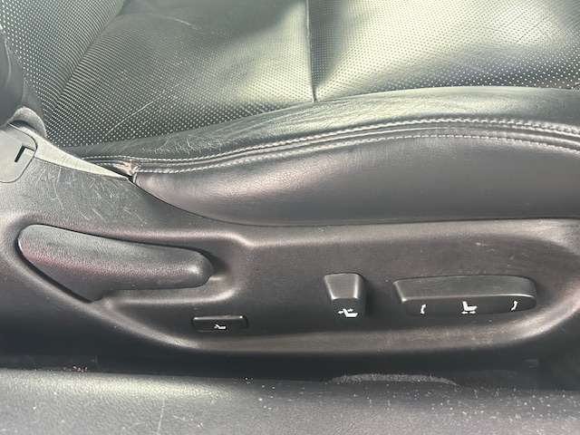 レクサス ＩＳコンバーチブル ２５０Ｃ Ｆスポーツ H26年 (東海) 99