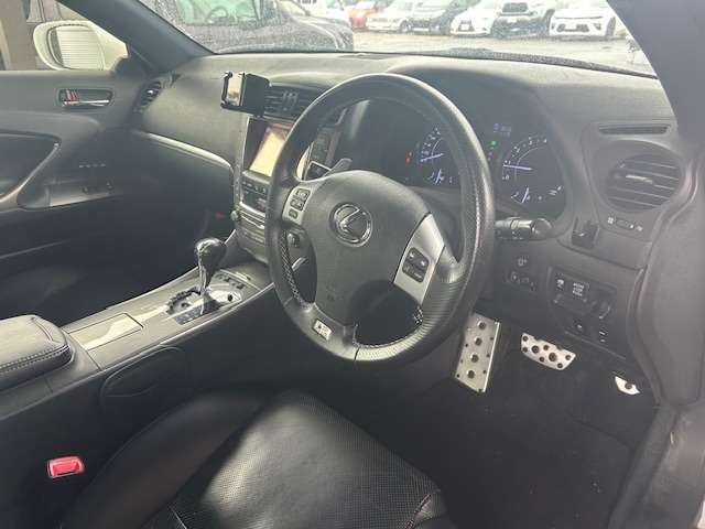 レクサス ＩＳコンバーチブル ２５０Ｃ Ｆスポーツ H26年 (東海) 99