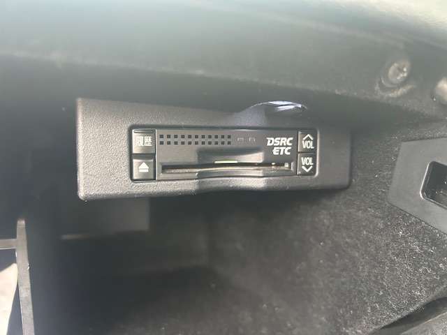 レクサス ＩＳコンバーチブル ２５０Ｃ Ｆスポーツ H26年 (東海) 99