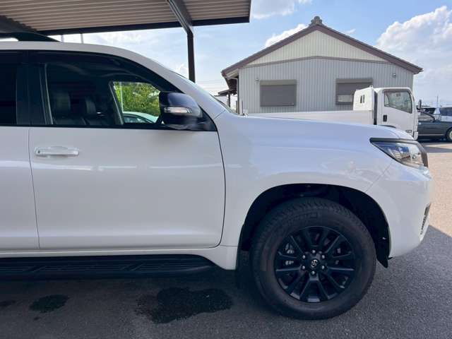 トヨタ ランドクルーザープラド ２．７ ＴＸ Ｌパッケージ マットブラック エディション ４ＷＤ R5年 (東海) 99