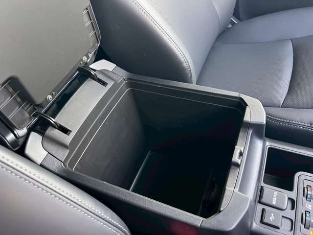 トヨタ ランドクルーザープラド ２．７ ＴＸ Ｌパッケージ マットブラック エディション ４ＷＤ R5年 (東海) 99