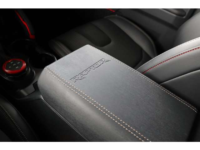 フォード ブロンコ ラプター R5年 (東海) 99