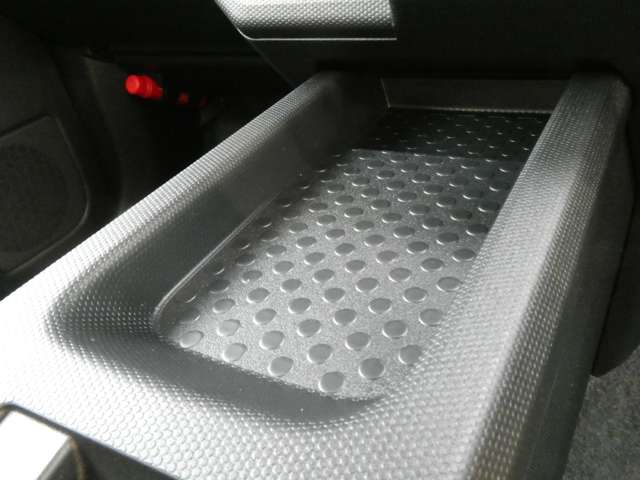 ダイハツ タフト ６６０ Ｇターボ ダーククロム ベンチャー R7年 (関東) 99