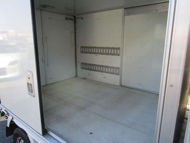 スズキ キャリイトラック ６６０ 保冷車 両側スライドドア仕様 ４ＷＤ R2年 (関東) 99