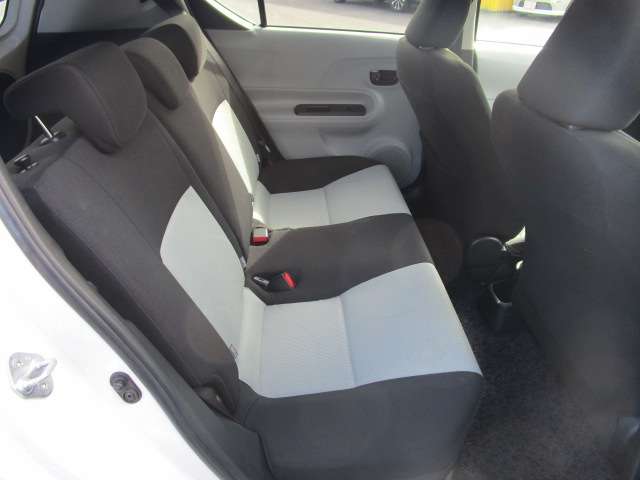 トヨタ アクア １．５ Ｓ H24年 (関東) 99