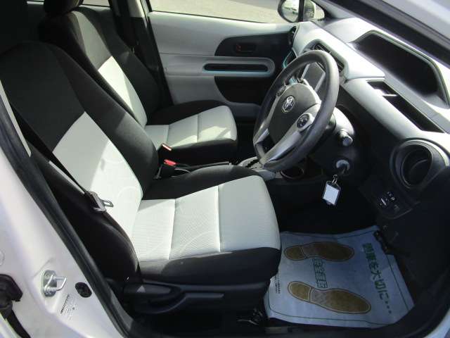 トヨタ アクア １．５ Ｓ H24年 (関東) 99