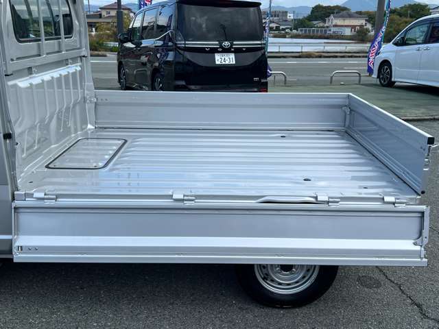 スズキ キャリイトラック ６６０ ＫＣエアコン・パワステ ３方開 R7年 (九州・沖縄) 99