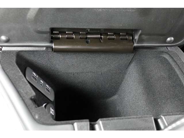 ダッジ チャレンジャー ＳＲＴ ヘルキャット R5年 (東海) 99