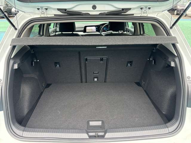 フォルクスワーゲン ゴルフ ｅＴＳＩ　アクティブ R3年 (九州・沖縄) 99