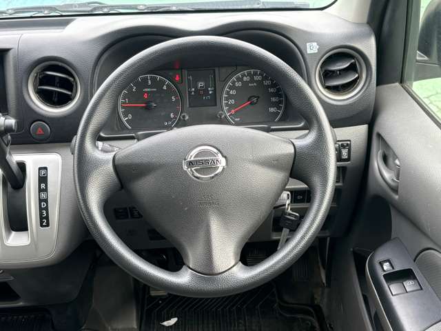 日産 ＮＶ３５０キャラバン ２．５ ＤＸ ロングボディ ディーゼルターボ ４ＷＤ R3年 (九州・沖縄) 99