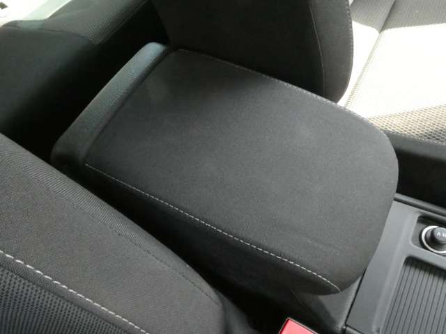 フォルクスワーゲン ゴルフヴァリアント ＴＳＩ　コンフォートライン H26年 (関東) 99