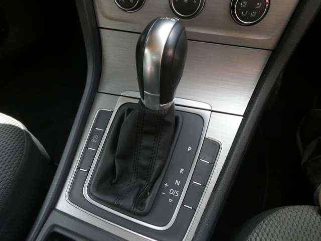 フォルクスワーゲン ゴルフヴァリアント ＴＳＩ　コンフォートライン H26年 (関東) 99