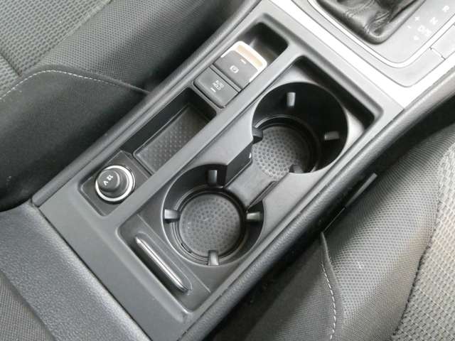 フォルクスワーゲン ゴルフヴァリアント ＴＳＩ　コンフォートライン H26年 (関東) 99