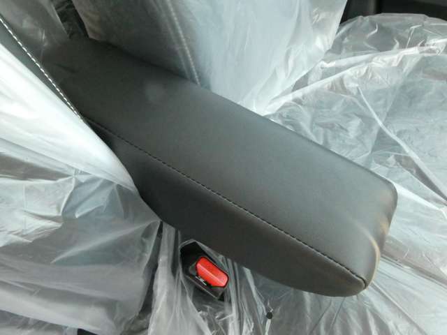 三菱 デリカ　ミニ ６６０ Ｔ プレミアム ４ＷＤ R7年 (関東) 99