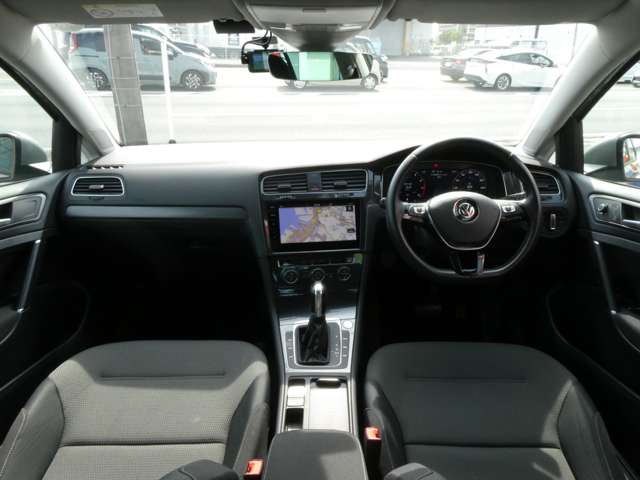 フォルクスワーゲン ゴルフ ＴＳＩ　コンフォートライン　テックエディション H30年 (関東) 99