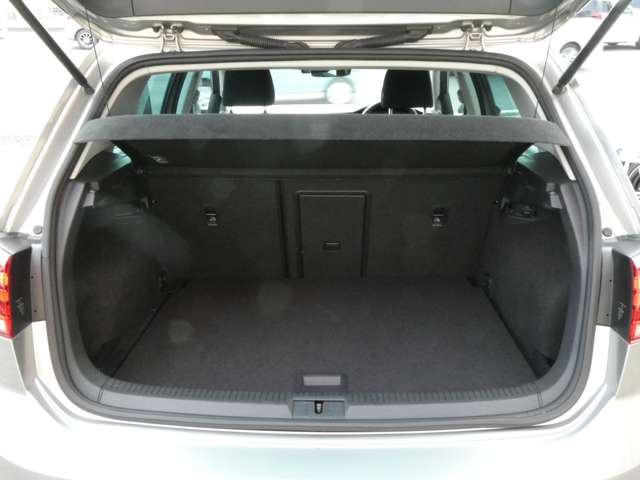 フォルクスワーゲン ゴルフ ＴＳＩ　コンフォートライン　テックエディション H30年 (関東) 99