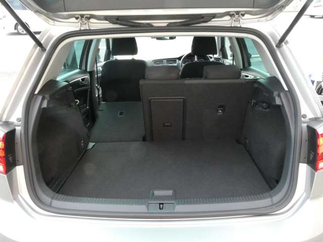 フォルクスワーゲン ゴルフ ＴＳＩ　コンフォートライン　テックエディション H30年 (関東) 99