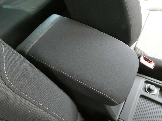 フォルクスワーゲン ゴルフ ＴＳＩ　コンフォートライン　テックエディション H30年 (関東) 99