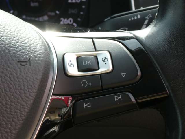 フォルクスワーゲン ゴルフ ＴＳＩ　コンフォートライン　テックエディション H30年 (関東) 99