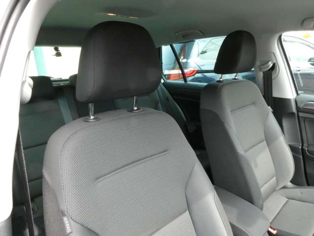 フォルクスワーゲン ゴルフ ＴＳＩ　コンフォートライン　テックエディション H30年 (関東) 99