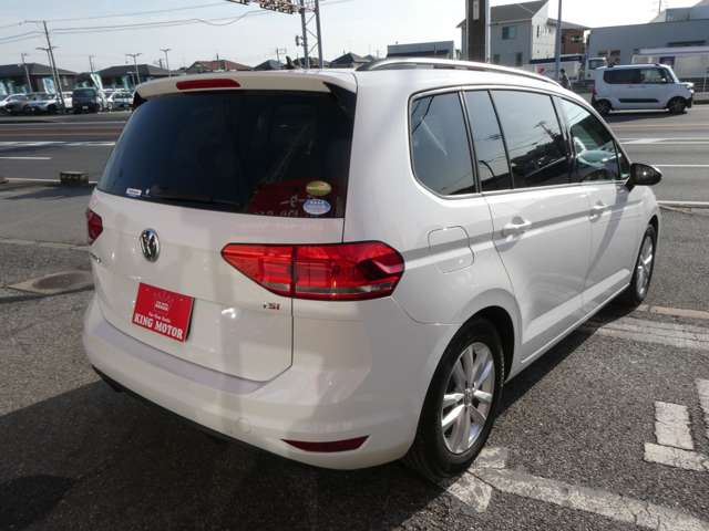 フォルクスワーゲン ゴルフトゥーラン ＴＳＩ　コンフォートライン H28年 (関東) 99