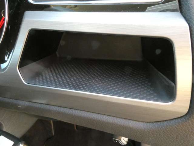 フォルクスワーゲン ゴルフトゥーラン ＴＳＩ　コンフォートライン H28年 (関東) 99