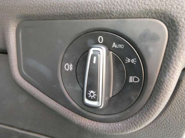 フォルクスワーゲン ゴルフトゥーラン ＴＳＩ　コンフォートライン H28年 (関東) 99