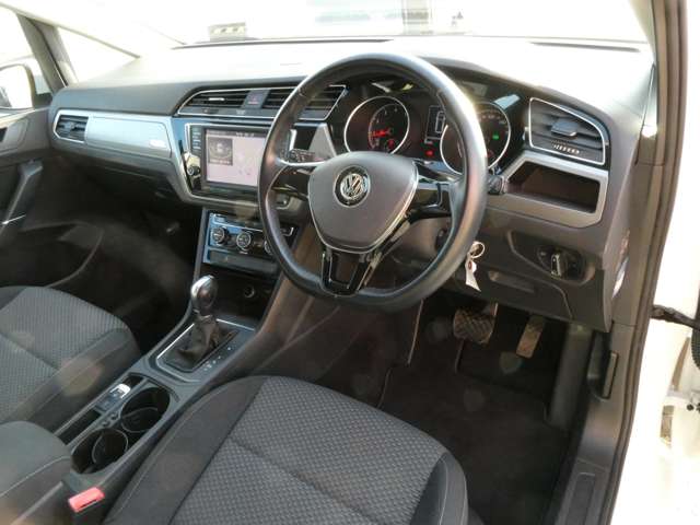 フォルクスワーゲン ゴルフトゥーラン ＴＳＩ　コンフォートライン H28年 (関東) 99