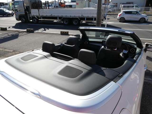 メルセデスベンツ Ｃクラスカブリオレ Ｃ１８０ スポーツ レザーエクスクルーシブパッケージ R1年 (関東) 99