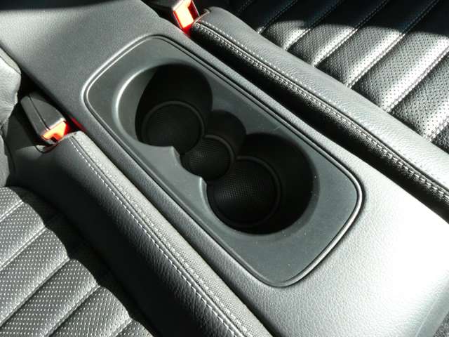 メルセデスベンツ Ｃクラスカブリオレ Ｃ１８０ スポーツ レザーエクスクルーシブパッケージ R1年 (関東) 99