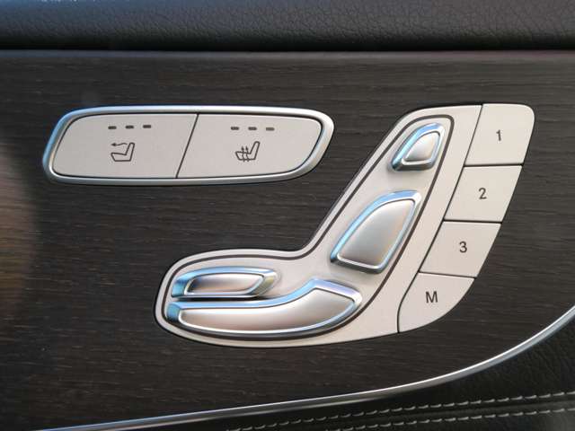 メルセデスベンツ Ｃクラスカブリオレ Ｃ１８０ スポーツ レザーエクスクルーシブパッケージ R1年 (関東) 99