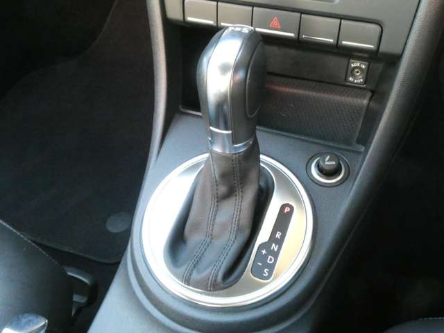 フォルクスワーゲン ザ　ビートル デザイン　レザーパッケージ H24年 (関東) 99