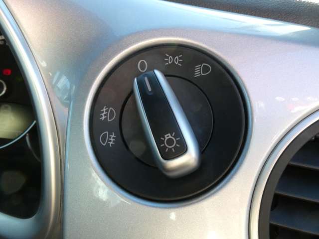 フォルクスワーゲン ザ　ビートル デザイン　レザーパッケージ H24年 (関東) 99