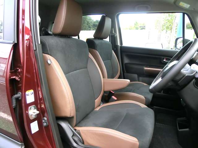 スズキ クロスビー １．０ ハイブリッド ＭＺ ブラウンアクセントパッケージ装着車 R7年 (関東) 99