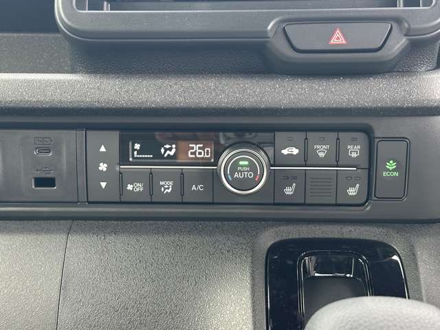 ホンダ Ｎ　ＢＯＸ カスタム ６６０ コーディネートスタイル モノトーン R7年 (東海) 99