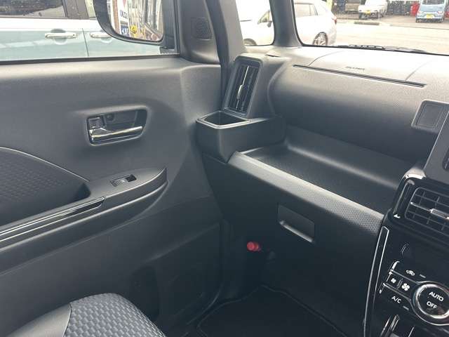 ダイハツ タント ６６０ カスタム Ｘ R5年 (東海) 99