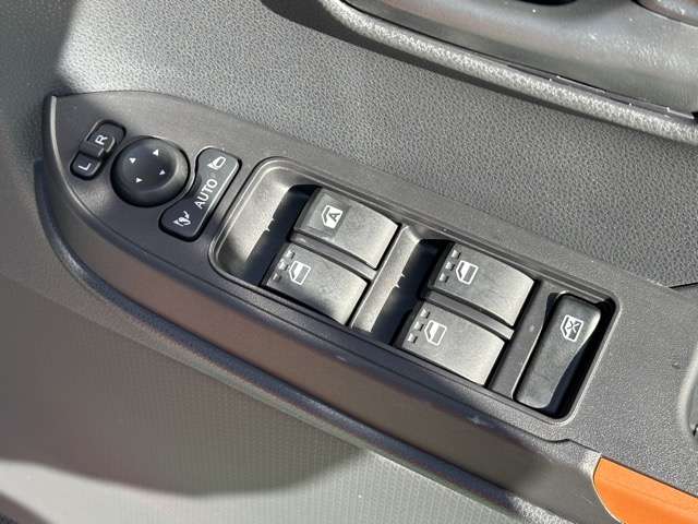 ダイハツ タント ６６０ ファンクロス R7年 (東海) 99