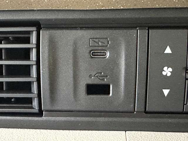 ホンダ Ｎ　ＢＯＸ ６６０ ファッションスタイル モノトーン R7年 (東海) 99