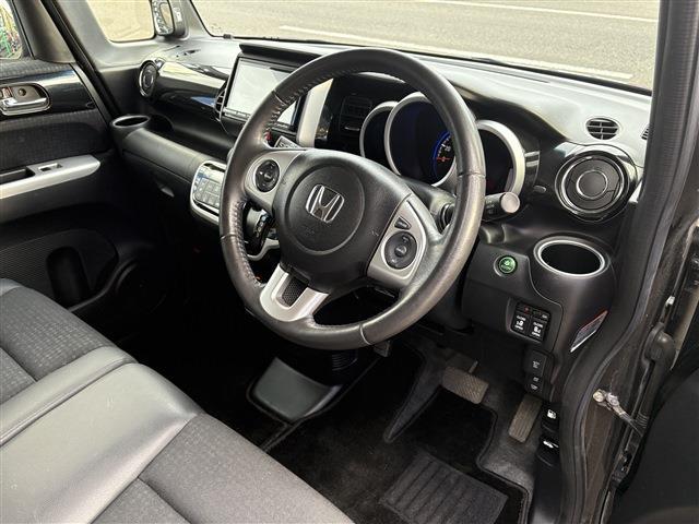 ホンダ Ｎ　ＢＯＸ ６６０ カスタムＧ ターボＳＳパッケージ ブラックスタイル H28年 (東北) 99