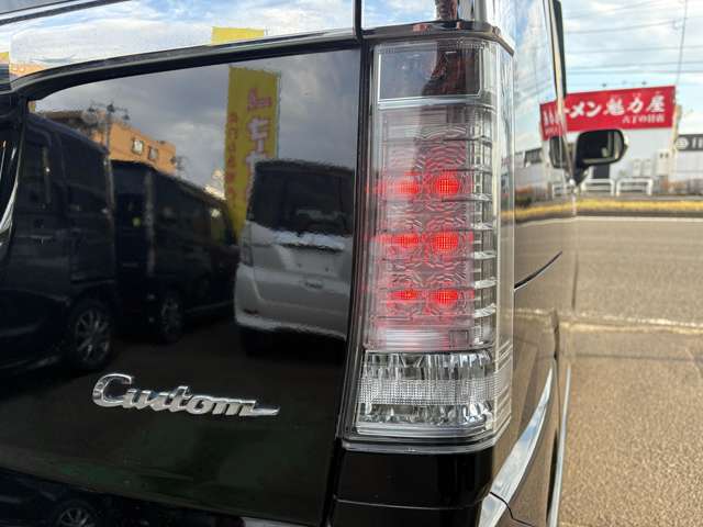 ホンダ Ｎ　ＢＯＸ ６６０ カスタムＧ ターボＳＳパッケージ ブラックスタイル H28年 (東北) 99