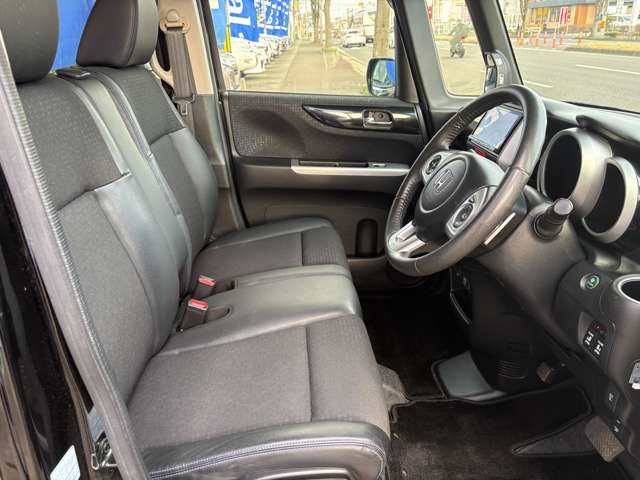 ホンダ Ｎ　ＢＯＸ ６６０ カスタムＧ ターボＳＳパッケージ ブラックスタイル H28年 (東北) 99