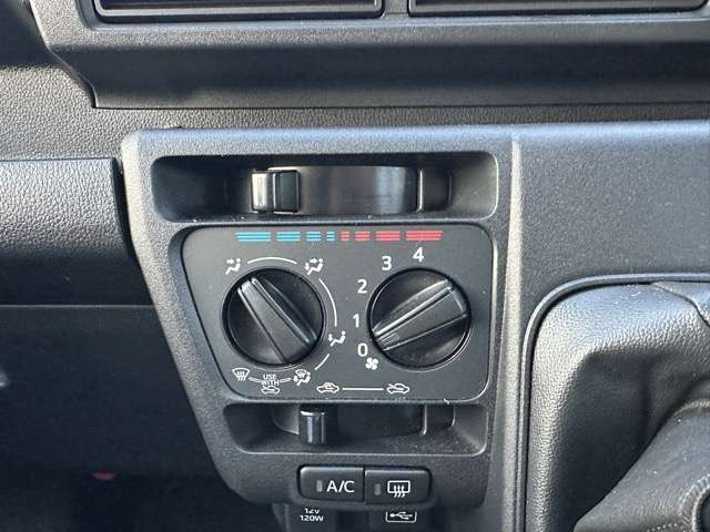 ダイハツ ハイゼットカーゴ ６６０ クルーズ R6年 (東海) 99